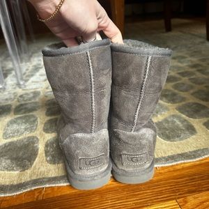 Women’s size 8 gray Uggs
